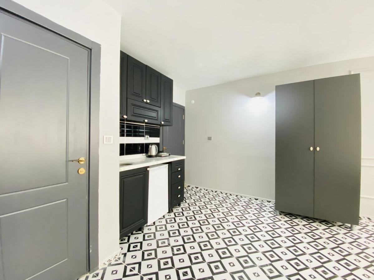 Апартаменты Pleasant Studio Flat In Kabatas Beyoglu Стамбул Экстерьер фото